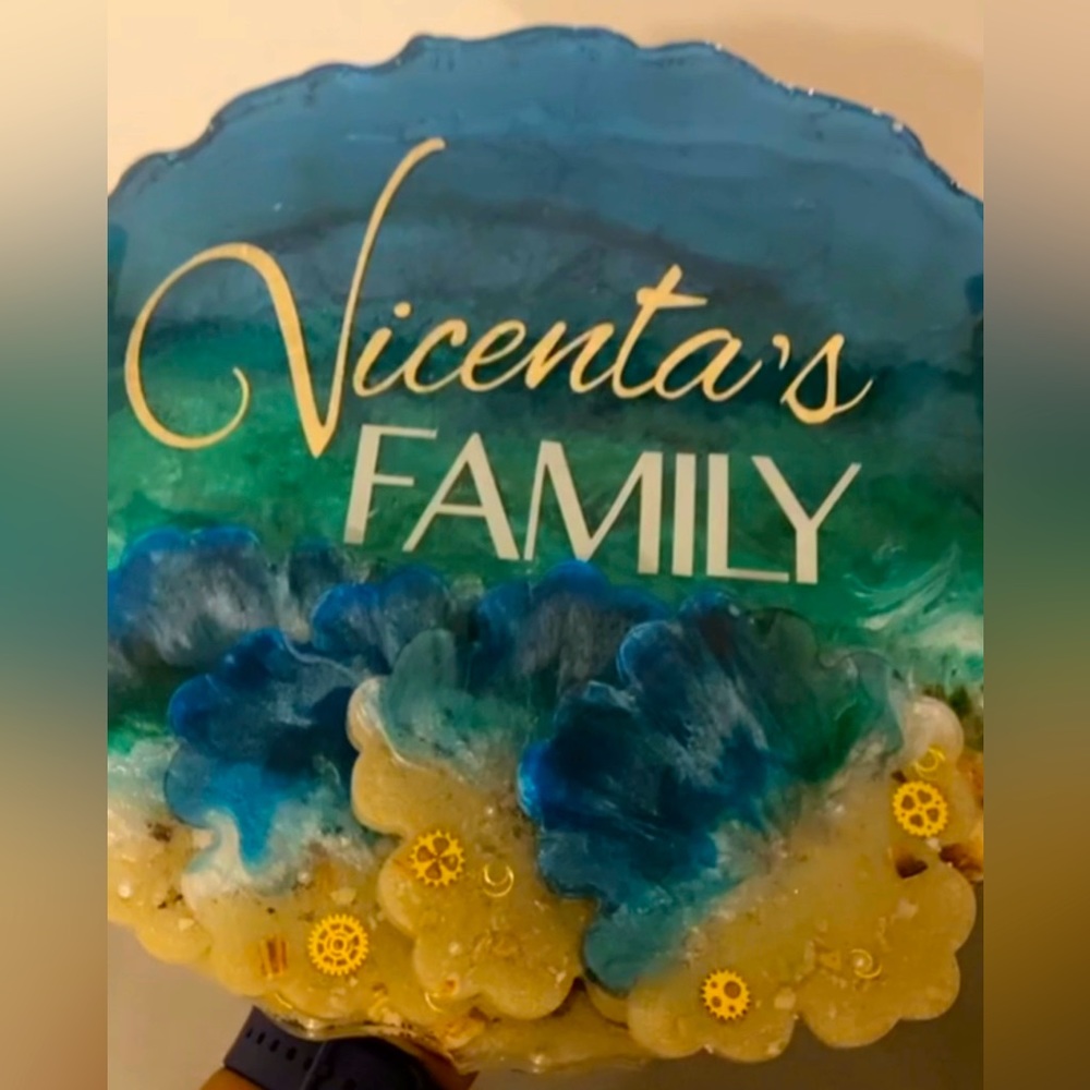 Customized Epoxy Resin Tray and Coasters set.